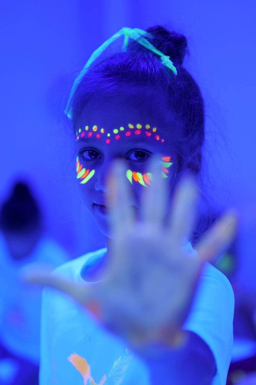 neon7